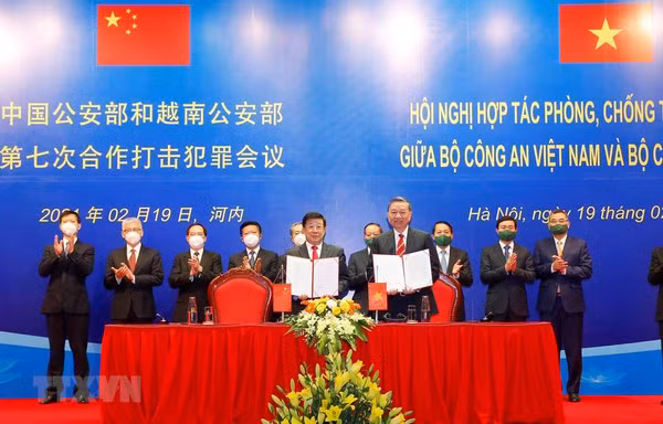 Vietnamese, Chinese public security ministries bolster anti-crime collaboration ảnh 1