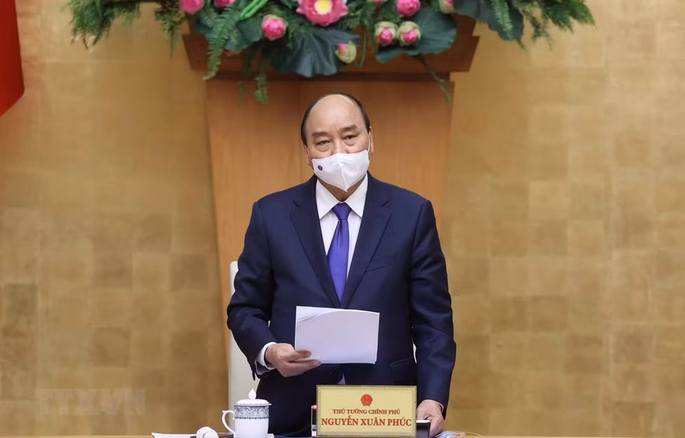 PM requests purchasing COVID-19 vaccine in February ảnh 1