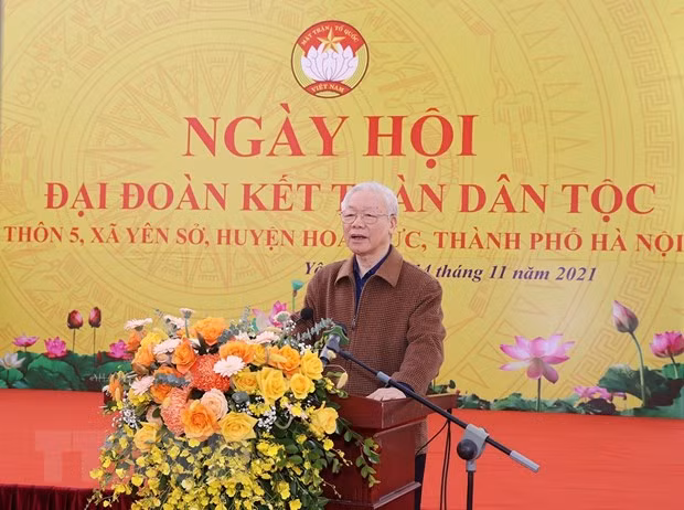 Party leader joins great unity festival in Hanoi's Yen So commune ảnh 2