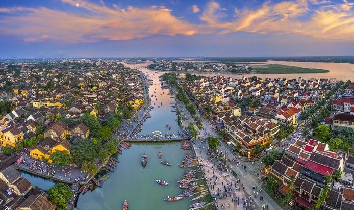 More foreign visitors to arrive in central Quang Nam province ảnh 2