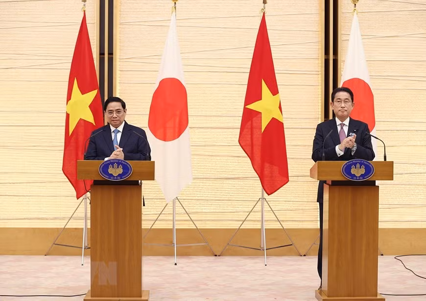 Vietnam, Japan issue joint statement toward opening new era in bilateral extensive strategic partnership ảnh 1