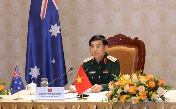 Vietnamese, Australian defence ministers hold talks ảnh 1