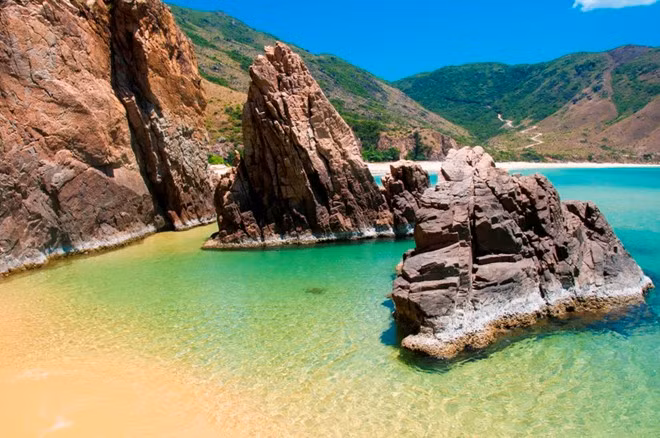 HCM City: travel companies roll out summer travel deals ảnh 1