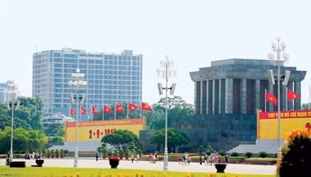Building in Hanoi discovered with excess floors ảnh 1