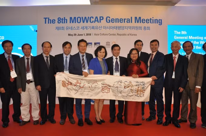 Ancient envoyship maps accredited as UNESCO’s Memory of World ảnh 1