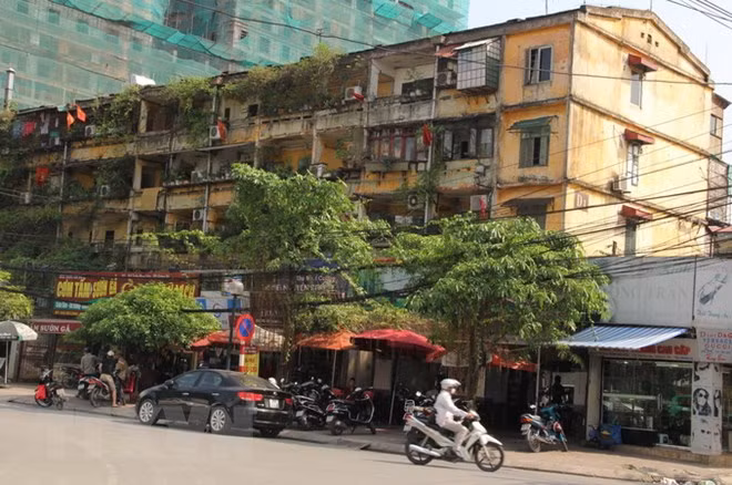 Old buildings a headache for construction sector ảnh 1
