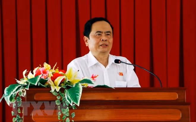 Party Central Committee elects two additional members to Secretariat ảnh 1
