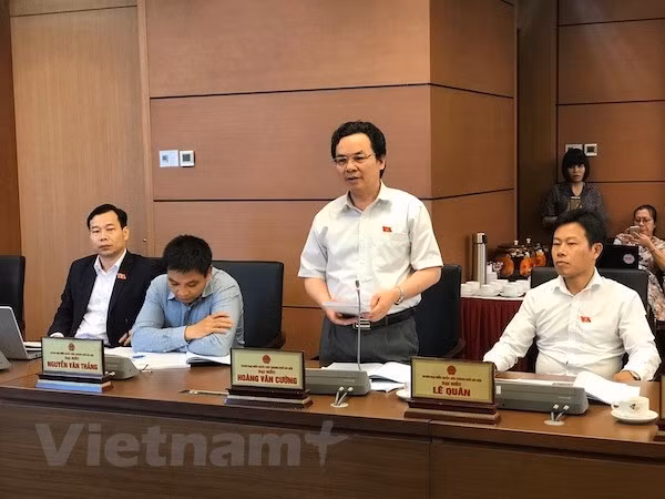 NA deputies debate revised Anti-Corruption bill ảnh 1