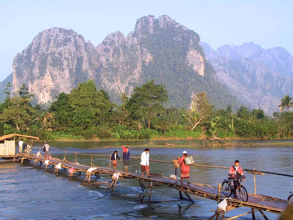 Tourism pushes up employment in Laos ảnh 1