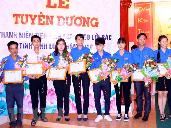 HCM City honours role models in following Ho Chi Minh’s example ảnh 1