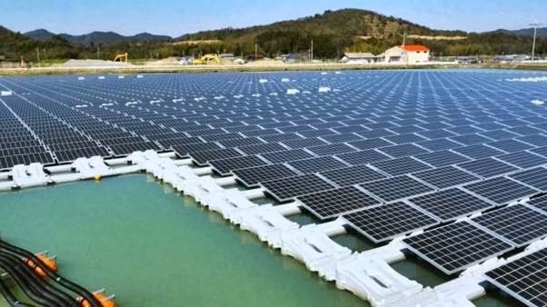MoIT asked to report on solar power plants ảnh 1