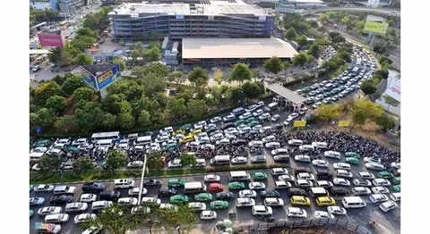 Lower-cost plan for Tan Son Nhat airport expansion proposed ảnh 1
