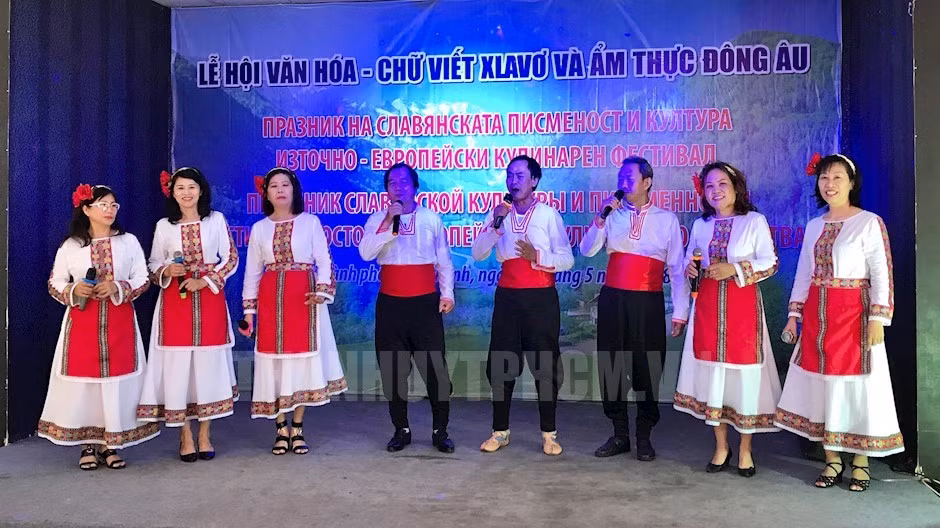 Slavic writing, culture celebrated in HCM City, Hanoi ảnh 1