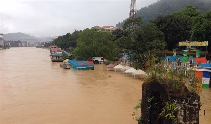 Climate change affects farmers in northeast ảnh 1