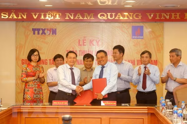 Vietnam News Agency, PetroVietnam sign agreement ảnh 1