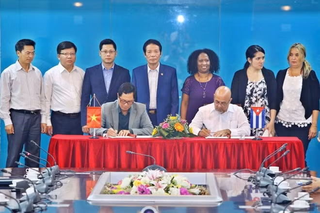 Vietnam, Cuba enhance publishing cooperation ảnh 1
