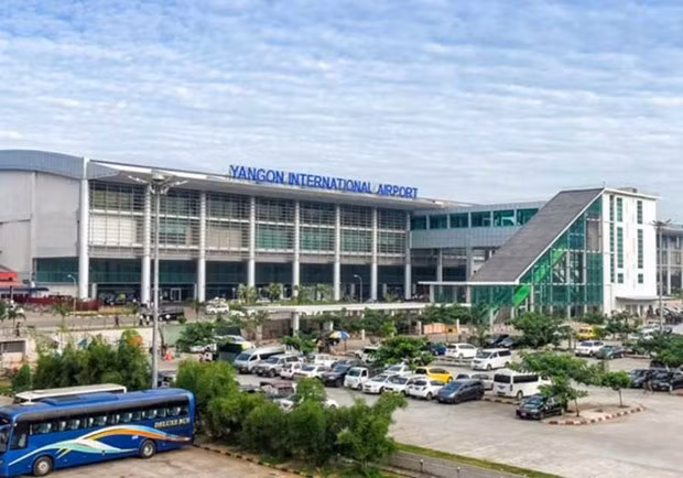 Myanmar's Yangon int'l airport reopens after two-year suspension ảnh 1