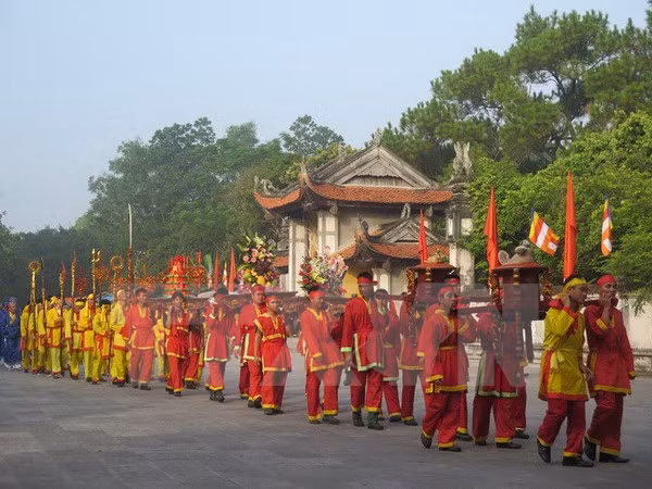 Various activities featured at Con Son – Kiep Bac autumn festival ảnh 1