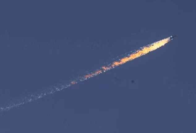 Vietnam calls for restraint in Turkey’s downing of Russian jet ảnh 1