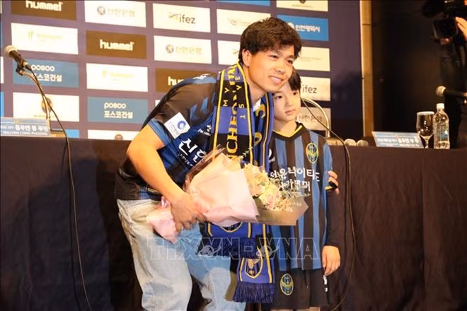 Opportunities open for Vietnamese players at K League ảnh 1