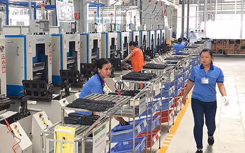 Four-month FDI reaches record level in four years ảnh 1