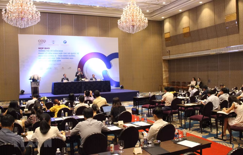 Forum looks to develop legal frameworks to boost cooperatives ảnh 1 Forum looks to develop legal frameworks to boost cooperatives ảnh 1