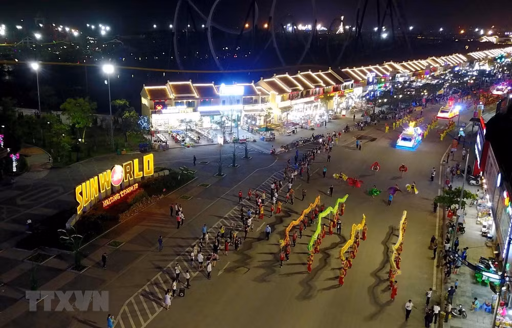 Carnival Ha Long returns in indoor version ảnh 1