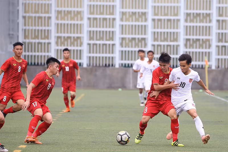 Vietnam temporarily rank second at Hong Kong U18 tournament ảnh 1