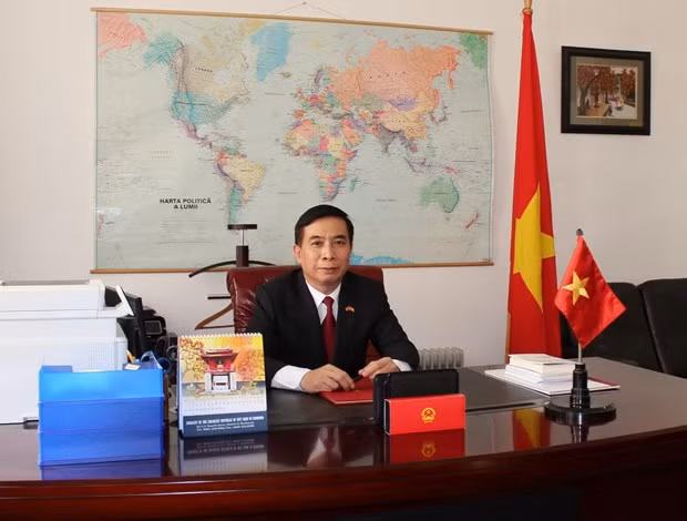 PM’s Romania visit to take bilateral ties to next level: Ambassador ảnh 1