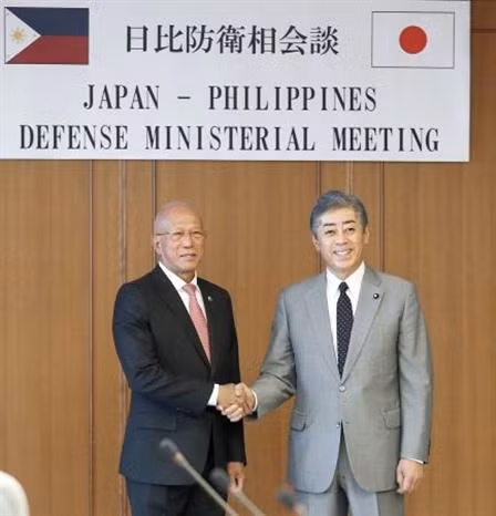 Philippines, Japan pledge to bolster defence cooperation ảnh 1