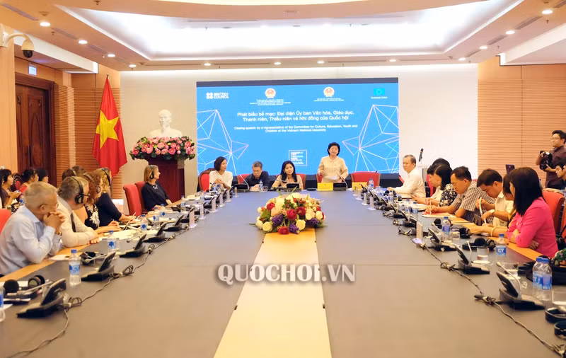 Conference discusses cultural industries, creative spaces ảnh 1