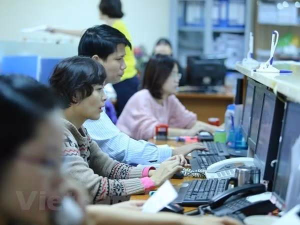 State Treasury raises 1.8 trillion VND via G-bond auction ảnh 1