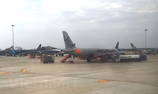 Vietnam Airlines, Jetstar Pacific put on extra flights for public holidays ảnh 1