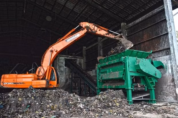 Hai Duong asked to attract more investors to modern waste treatment ảnh 1
