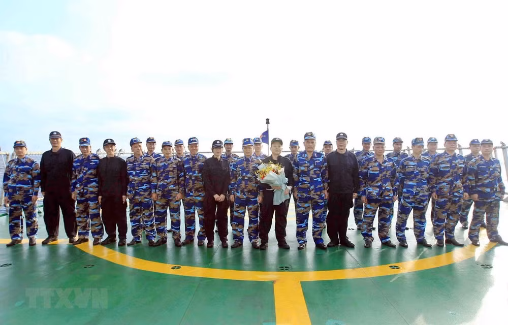 Vietnam, China begin fishery inspection in Gulf of Tonkin ảnh 1