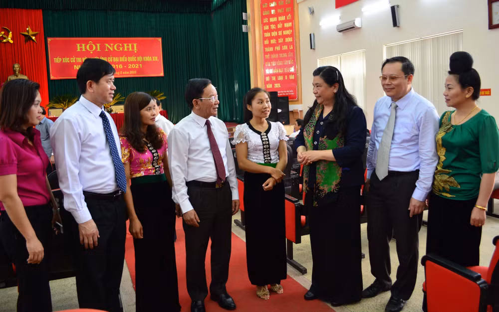 Son La disseminates election information in ethnic languages ảnh 1