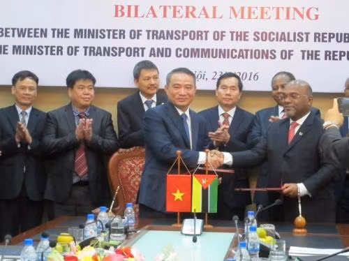 Vietnam, Mozambique intensify transport cooperation ảnh 1