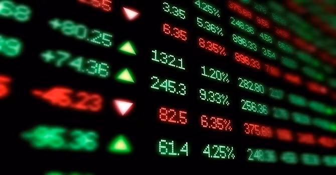 Vietnam’s stocks fall for third straight day ảnh 1