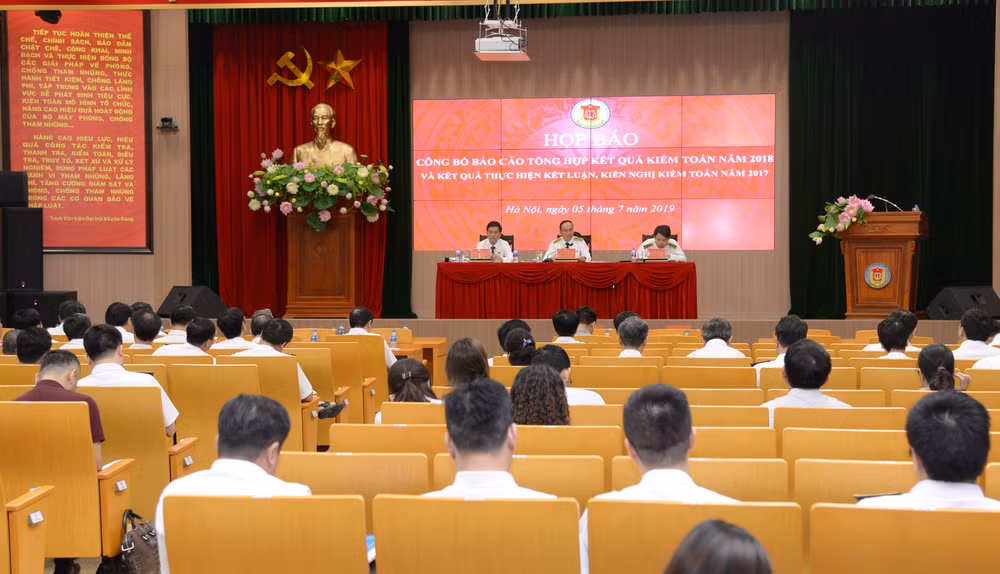 Publication of auditing outcomes helps build healthy State financial relations ảnh 1