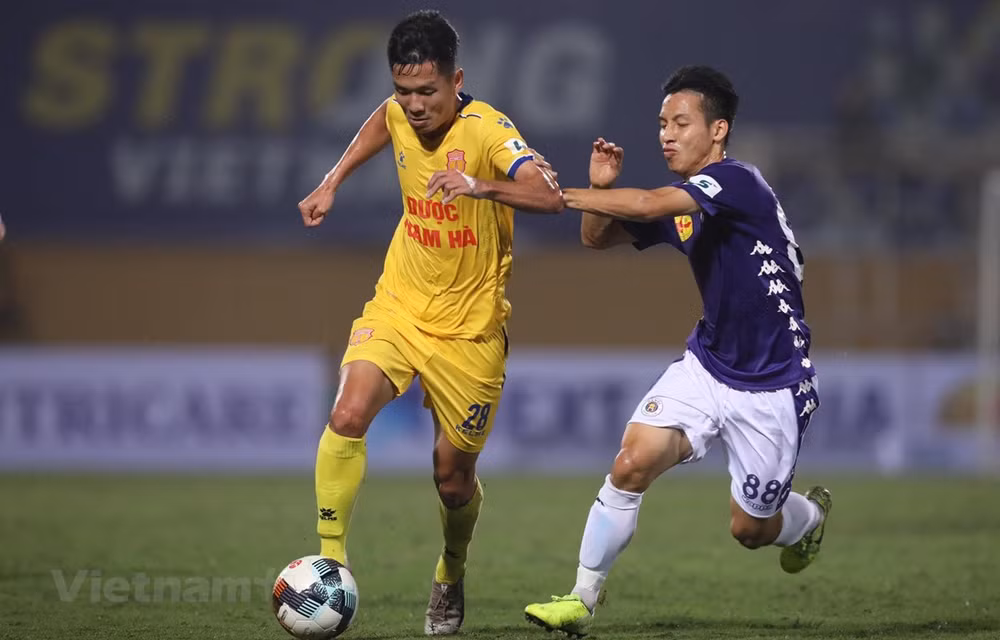VFF adjusts schedule of football tournaments ảnh 1