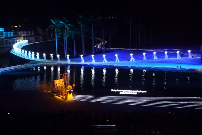 Vietnam’s largest outdoor visual arts show debuts ảnh 1