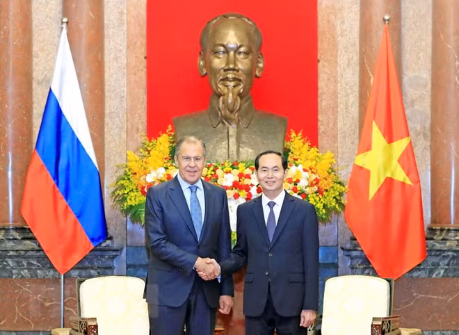 President: Vietnam wants to beef up multifaceted ties with Russia ảnh 1