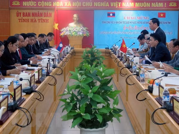 Lao NA committee for ethnic affairs delegation visits Ha Tinh ảnh 1