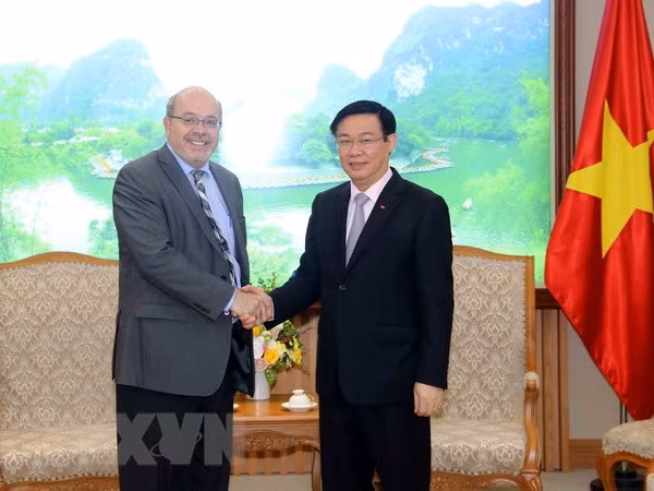 Vietnam wants IMF’s support in economic restructuring ảnh 1