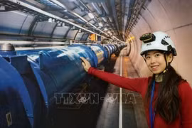 Physicist Pham Le Thu Ha, or Joni Pham, at the ATLAS system in the European Organisation for Nuclear Research (CERN). (Photo: VNA)