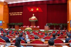 13th Party Central Committee wraps up meeting