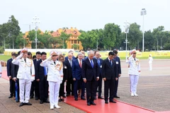 Russian State Duma Chairman pays tribute to President Ho Chi Minh