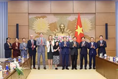 Vietnam seeks stronger parliamentary ties with the US, Malaysia