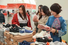 Numerous promotions, special art performances highlight Spring Fair 2026