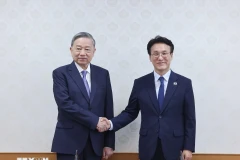 Party chief suggests Vietnam, RoK further open markets